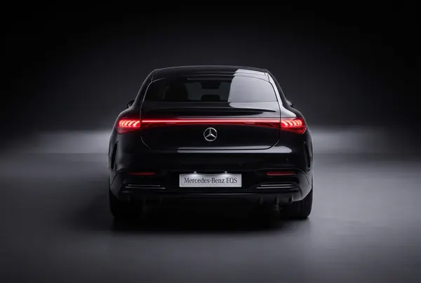 Mercedes - Benz EQS